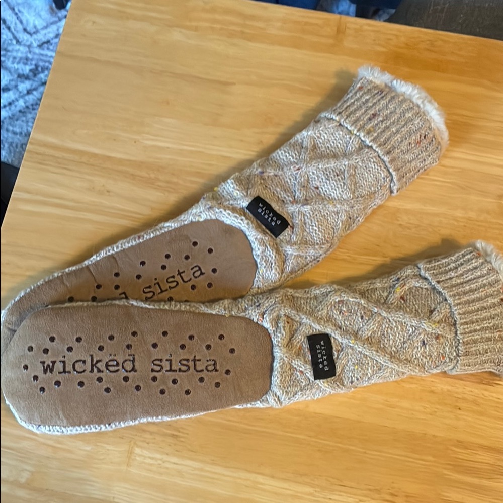 Tan Slippers with Elastic Panels and Cushioned Sole